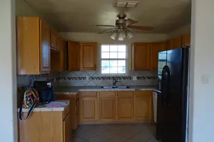 330 Ave M, Anson, TX 79501 - Photo 2