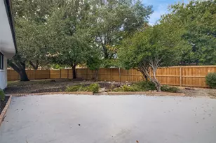 11335 Drummond Cir, Dallas, TX 75228 - Photo 22