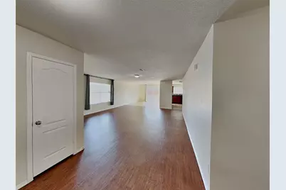 201 Dakota Ridge Drive, Fort Worth, TX 76134 - Photo 2