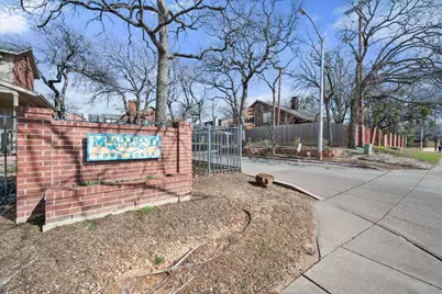 1420 Meadowood Village Drive, Fort Worth, TX 76120 - Photo 28
