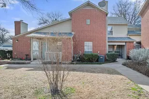 1420 Meadowood Village Dr, Fort Worth, TX 76120 - Photo 24