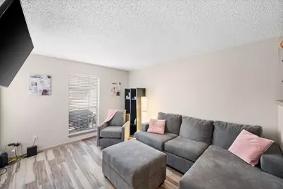 1420 Meadowood Village Drive, Fort Worth, TX 76120 - Photo 14