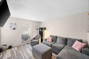 1420 Meadowood Village Dr, Fort Worth, TX 76120 - Photo 14