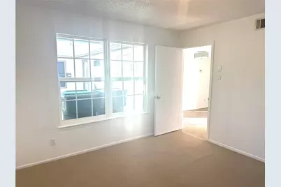 811 Pebble Beach Drive, Garland, TX 75043 - Photo 6