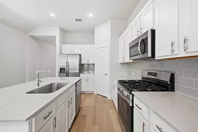 4005 Sandstone Drive, McKinney, TX 75407 - Photo 4