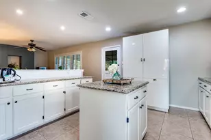 3528 Woodleigh Dr, Dallas, TX 75229 - Photo 8