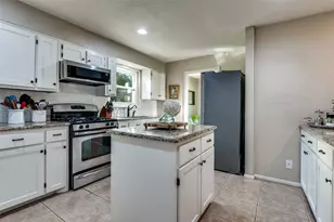 3528 Woodleigh Dr, Dallas, TX 75229 - Photo 6