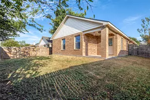 1121 Maplewood Ln, Crowley, TX 76036 - Photo 16