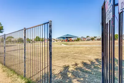 819 Hickory Street, Burleson, TX 76028 - Photo 24