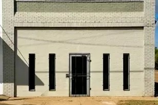 409 N Prairieville St, Athens, TX 75751 - Photo 1