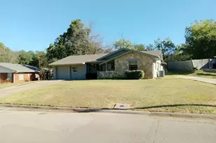 202 Brookhaven Terrace, Commerce, TX 75428 - Photo 20