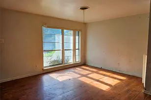 202 Brookhaven Terrace, Commerce, TX 75428 - Photo 2