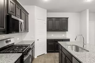 1825 Hazer Ln, Mesquite, TX 75149 - Photo 10