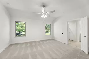 6945 Mustang Isle Dr, Dallas, TX 75228 - Photo 18