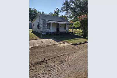 608 N Harrison Street, West, TX 76691 - Photo 2