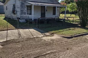 608 N Harrison St, West, TX 76691 - Photo 2