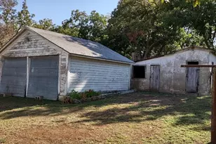 608 N Harrison St, West, TX 76691 - Photo 10