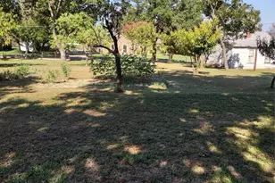 608 N Harrison St, West, TX 76691 - Photo 6