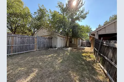 1803 Sherwood Place, Carrollton, TX 75006 - Photo 4