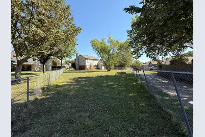 2301 Sweetbriar Court, Mesquite, TX 75150 - Photo 6