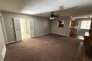 301 Lakewood Dr, DeSoto, TX 75115 - Photo 14