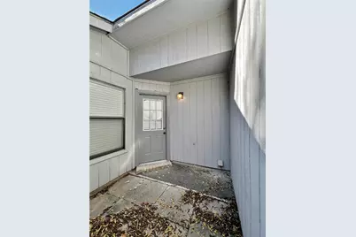 224 Valley Spring Drive, Arlington, TX 76018 - Photo 20