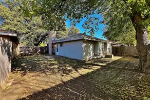 224 Valley Spring Dr, Arlington, TX 76018 - Photo 22