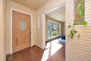 1761 Cynthia Ln, Hurst, TX 76054 - Photo 10