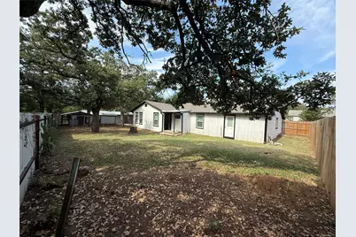 1005 Roberts Street, Bowie, TX 76230 - Photo 2