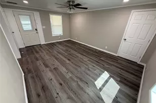 1005 Roberts St, Bowie, TX 76230 - Photo 6