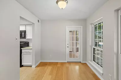 1609 Marsh Lane #111, Carrollton, TX 75006 - Photo 8