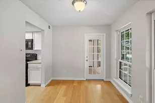 1609 Marsh Ln, Carrollton, TX 75006 - Photo 8