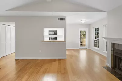 1609 Marsh Lane #111, Carrollton, TX 75006 - Photo 10