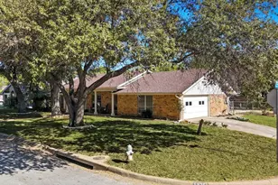 5925 Rayburn Dr, Fort Worth, TX 76133 - Photo 38