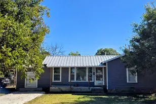 213 Blundell St, Ranger, TX 76470 - Photo 2