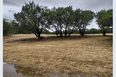 1007 W Apache Trail, Granbury, TX 76048 - Photo 12