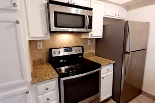 16301 Ledgemont Ln, Addison, TX 75001 - Photo 6