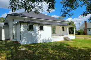 400 W Washington St, Clarksville, TX 75426 - Photo 34