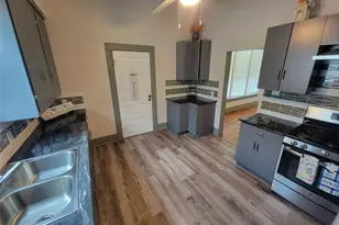 400 W Washington St, Clarksville, TX 75426 - Photo 6