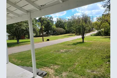 400 W Washington Street, Clarksville, TX 75426 - Photo 32