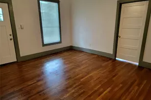 400 W Washington St, Clarksville, TX 75426 - Photo 2