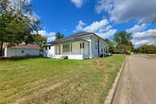 400 W Washington St, Clarksville, TX 75426 - Photo 24