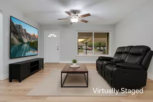 422 SE 11th St, Grand Prairie, TX 75051 - Photo 4