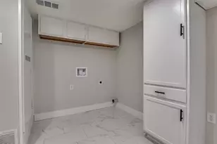 422 SE 11th St, Grand Prairie, TX 75051 - Photo 28