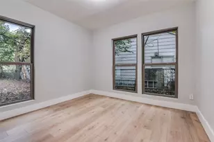 422 SE 11th St, Grand Prairie, TX 75051 - Photo 18