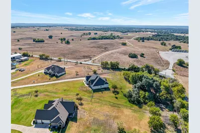 223 Columbia Court, Springtown, TX 76082 - Photo 38