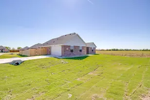 311 Poinsetta Dr, Palmer, TX 75152 - Photo 2