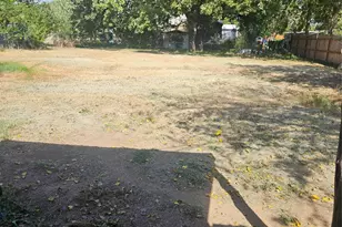 225 E Archer St, Jacksboro, TX 76458 - Photo 32