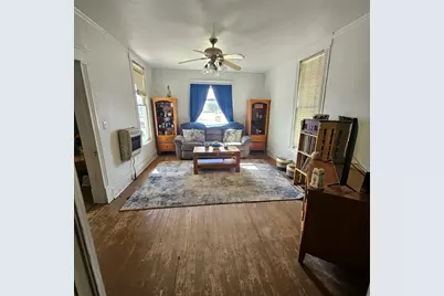 225 E Archer Street, Jacksboro, TX 76458 - Photo 8