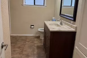 907 Elizabeth Blvd, Granbury, TX 76048 - Photo 24
